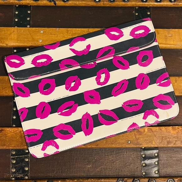 Marc by Marc Jacobs “Incase” Pad/Laptop Case or Portfolio/Pouch - Picture 1 of 6